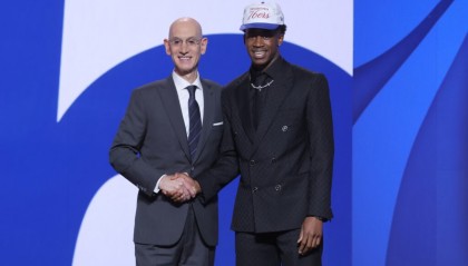 小查理-布朗加盟灰熊队，NBA发展联盟见证蜕变之路